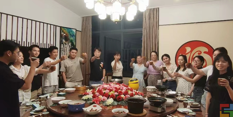 惠州E企盈中秋团建聚餐(图6) 惠州E企盈中秋团建聚餐(图6)